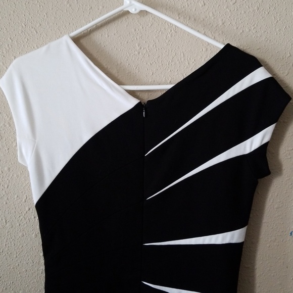 Escada dress - Picture 3 of 4